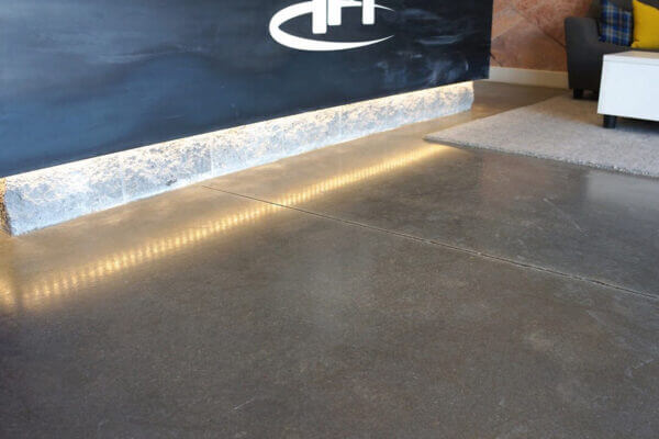 Quality_Pro_Coatings_Utah_Garage_Floor_Coatings_QP-concrete-polishing26-600x400