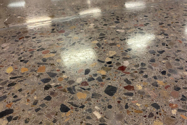 Quality_Pro_Coatings_Utah_Garage_Floor_Coatings_QP-concrete-polishing27-600x400