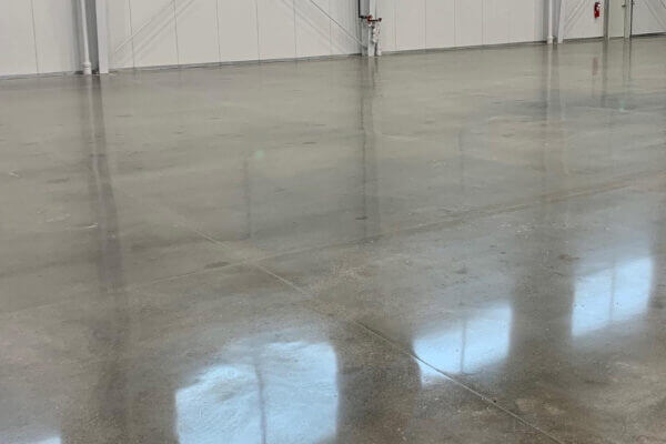 Quality_Pro_Coatings_Utah_Garage_Floor_Coatings_QP-concrete-polishing6-600x400