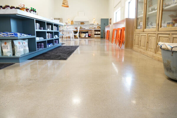 Quality_Pro_Coatings_Utah_Garage_Floor_Coatings_QP-concrete-polishing7-600x400