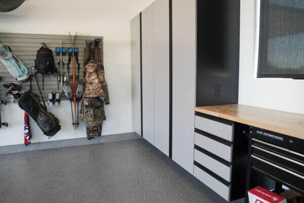 Quality_Pro_Coatings_Utah_Garage_Floor_Coatings_QP-garage-cabinets-organizers-5-600x400